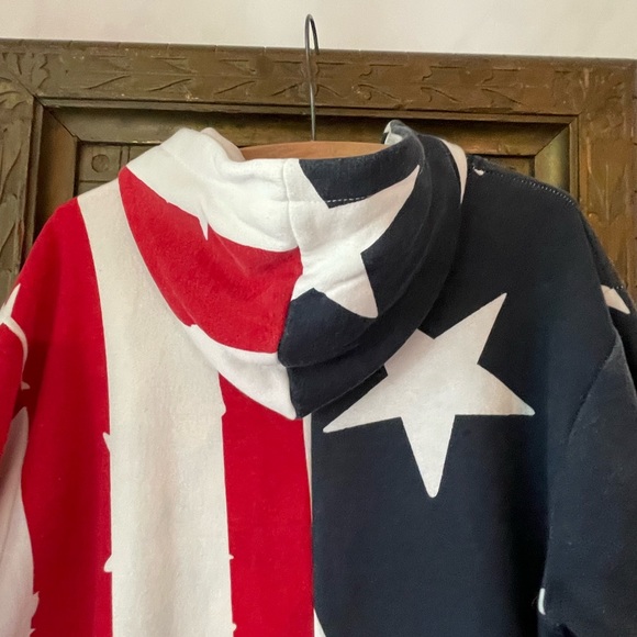 Adult Onsie in American Flag Print - Unisex - Picture 10 of 12